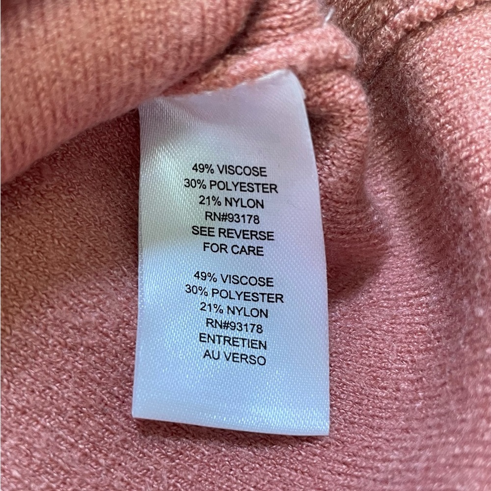 T Tahari Sweater - Picture 5 of 6